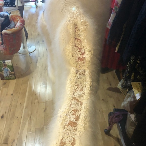 White angora rabbit tank top and cardigan. - Picture 3 of 7